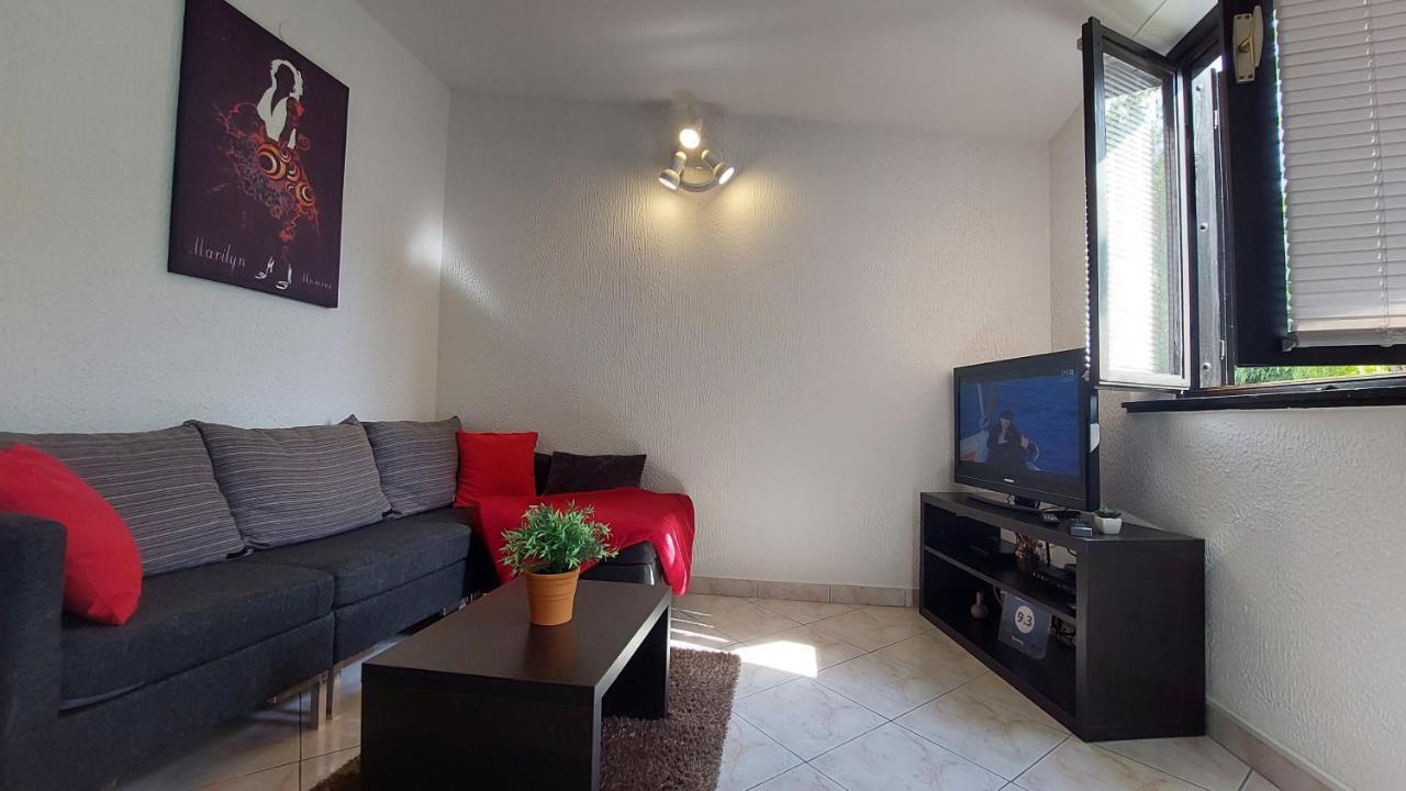 Apartment Cervar โปเรช ภายนอก รูปภาพ